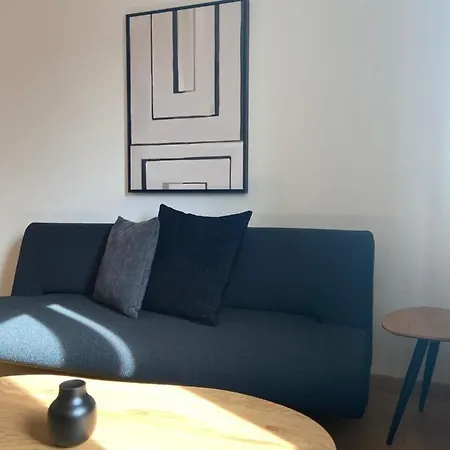 Apartment In West-eichbuehlstr 62-66