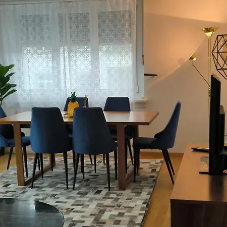 In West-eichbuehlstr 62-66 Zürich